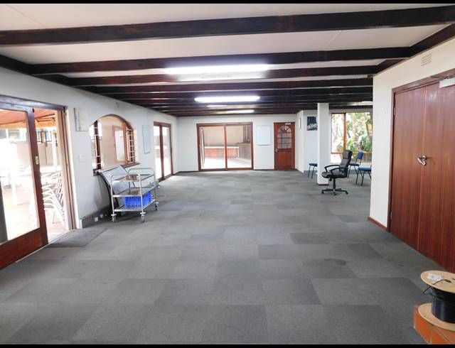 800M² TRAINING FACILITY TO LET IN FERNDALE
